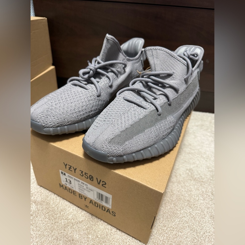 Yeezy brand new size 13
